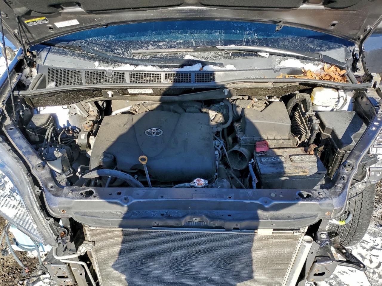 2020 TOYOTA SIENNA LE photo 12