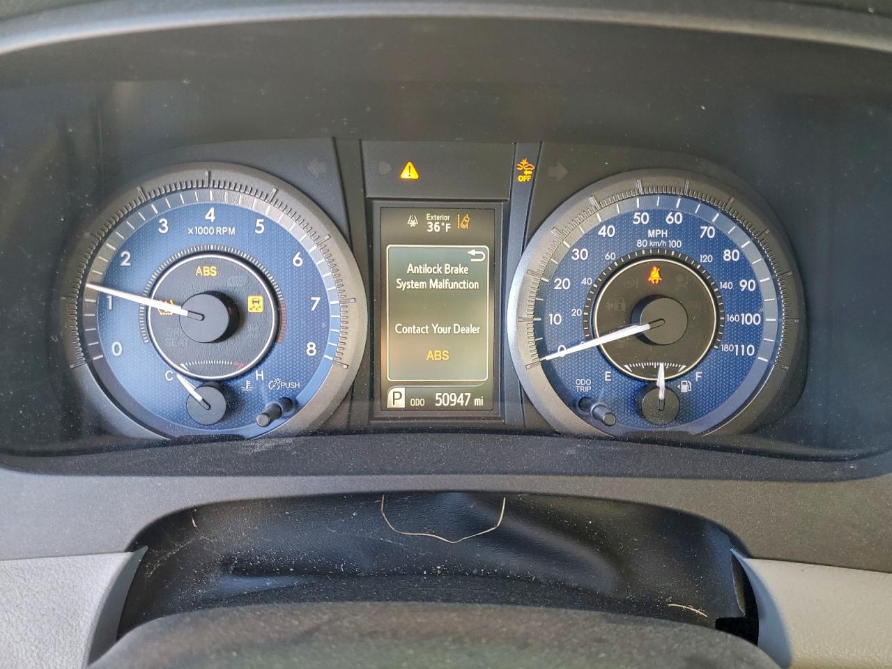 2020 TOYOTA SIENNA LE photo 9