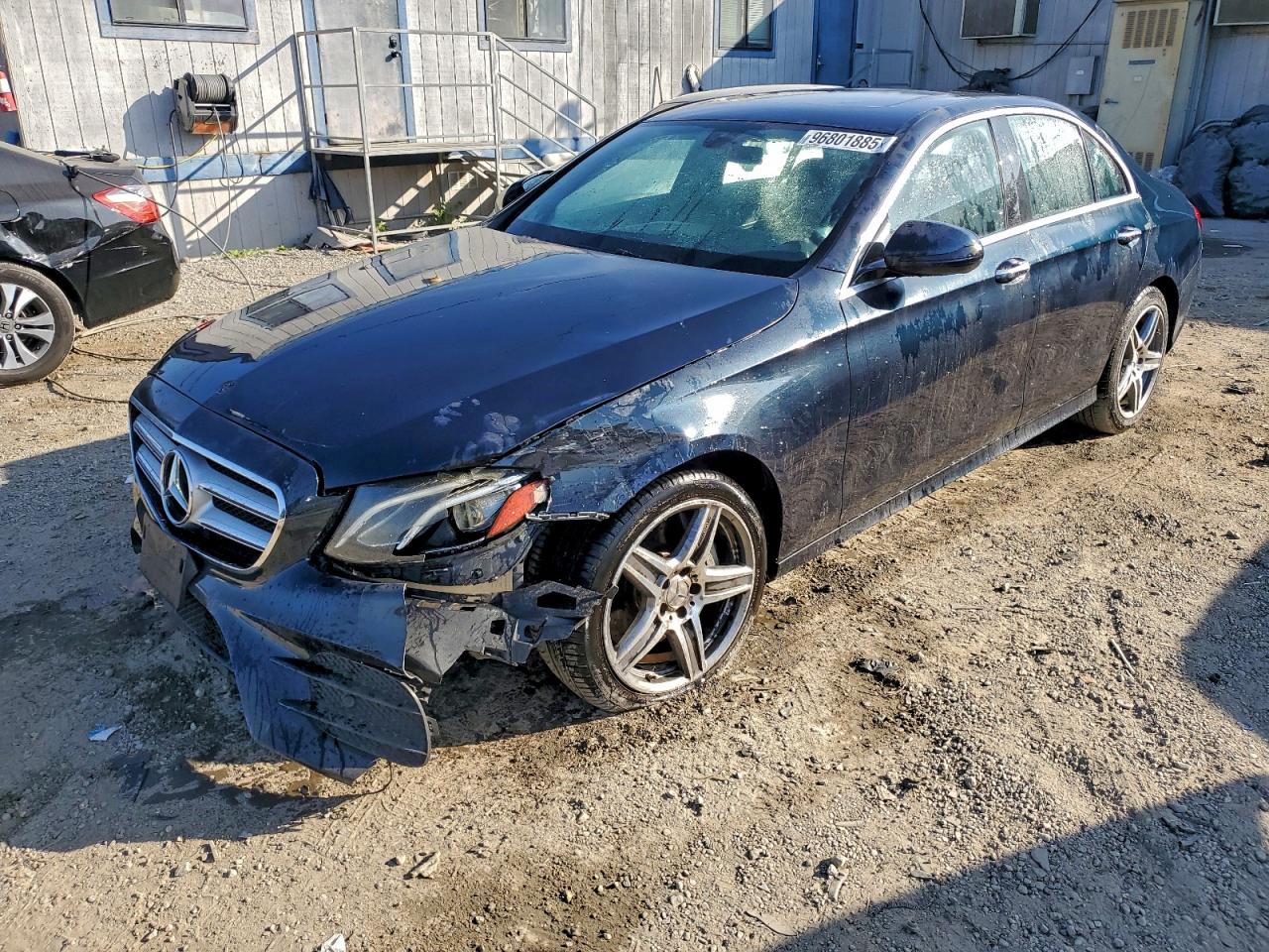 2017 MERCEDES-BENZ E