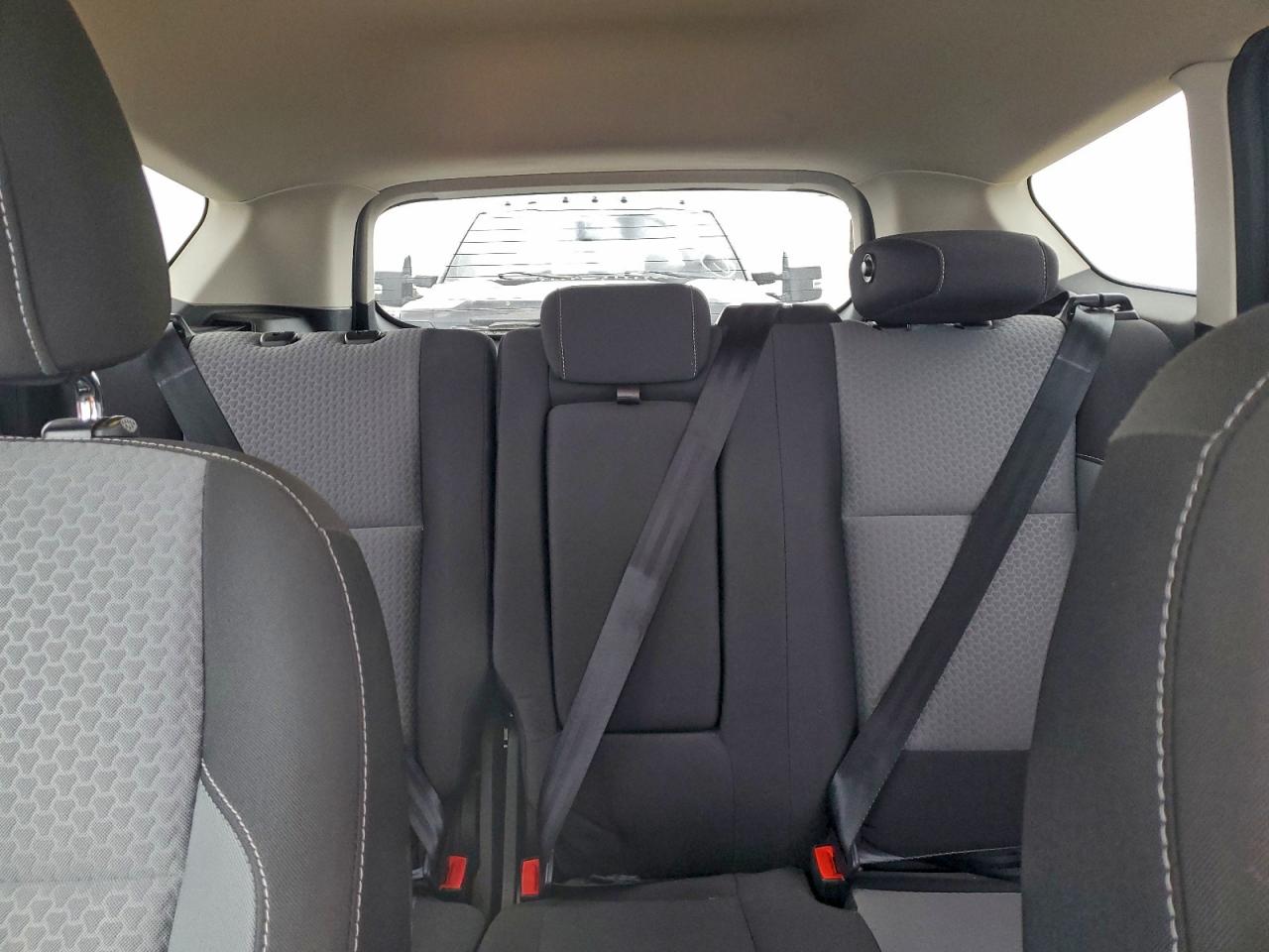 2017 FORD ESCAPE SE photo 10