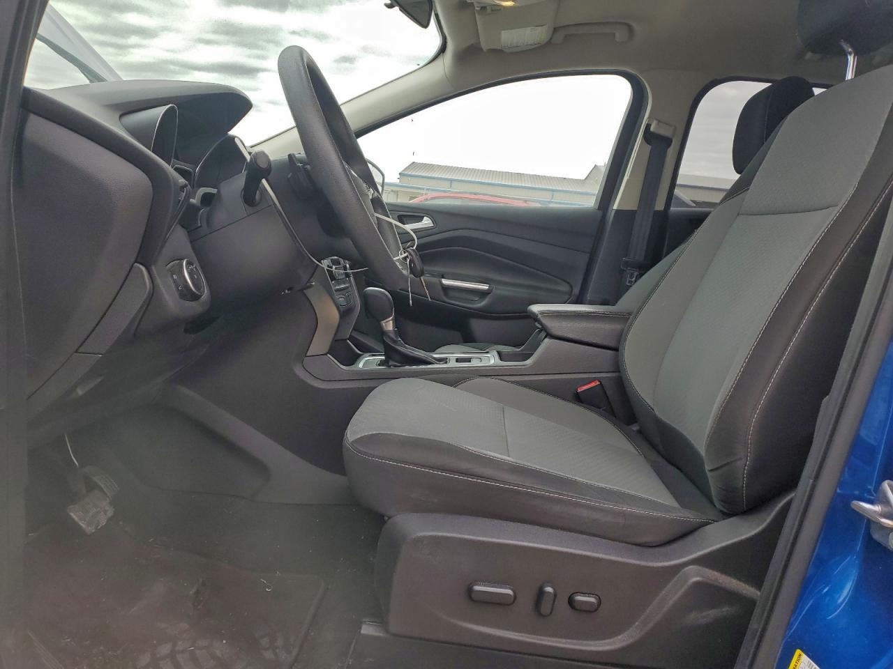 2017 FORD ESCAPE SE photo 7