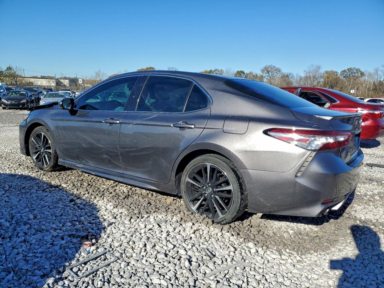 2018 TOYOTA CAMRY XSE photo 2