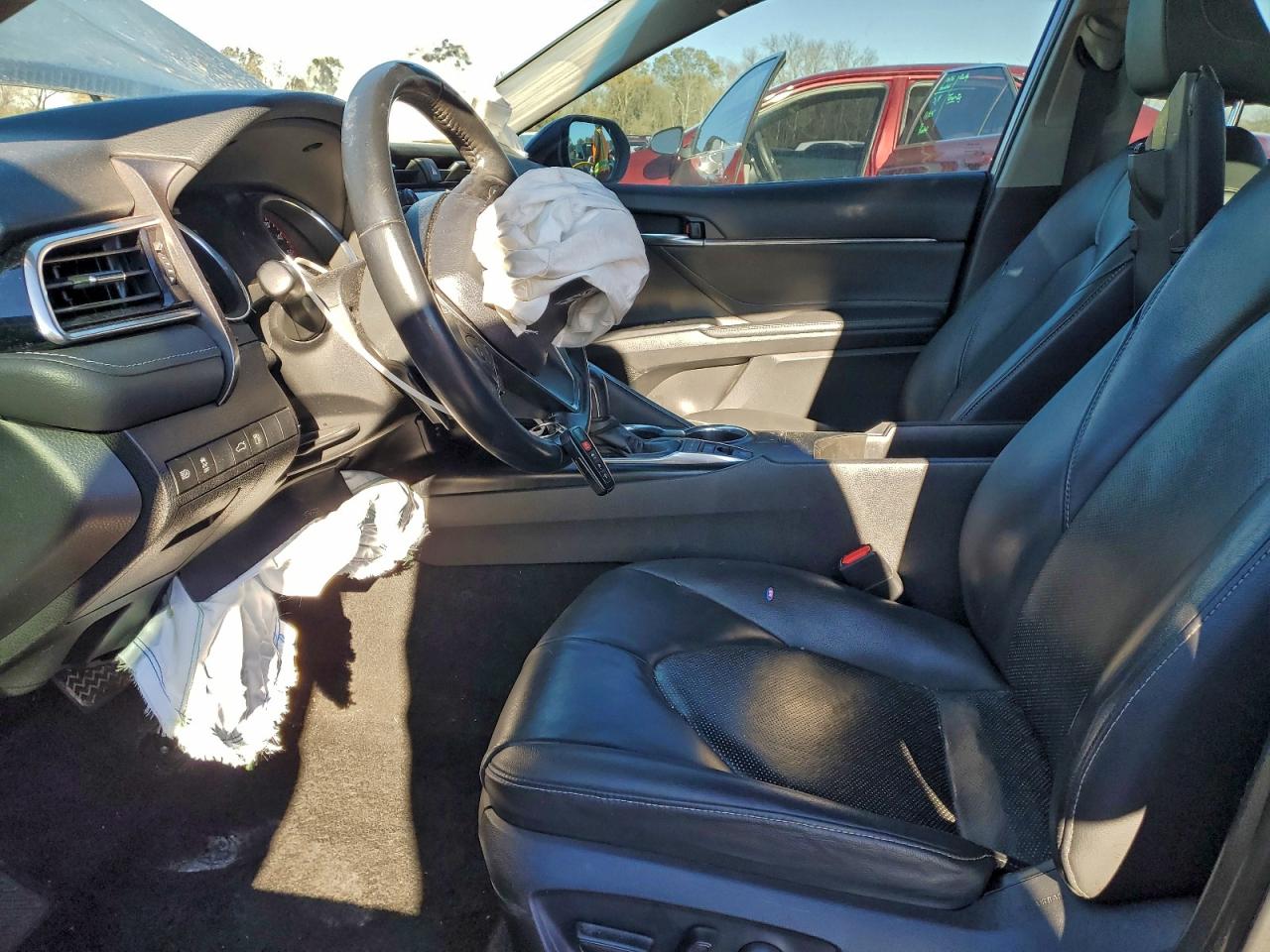 2018 TOYOTA CAMRY XSE photo 7