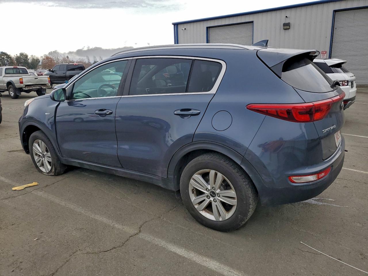 2018 KIA SPORTAGE LX photo 4