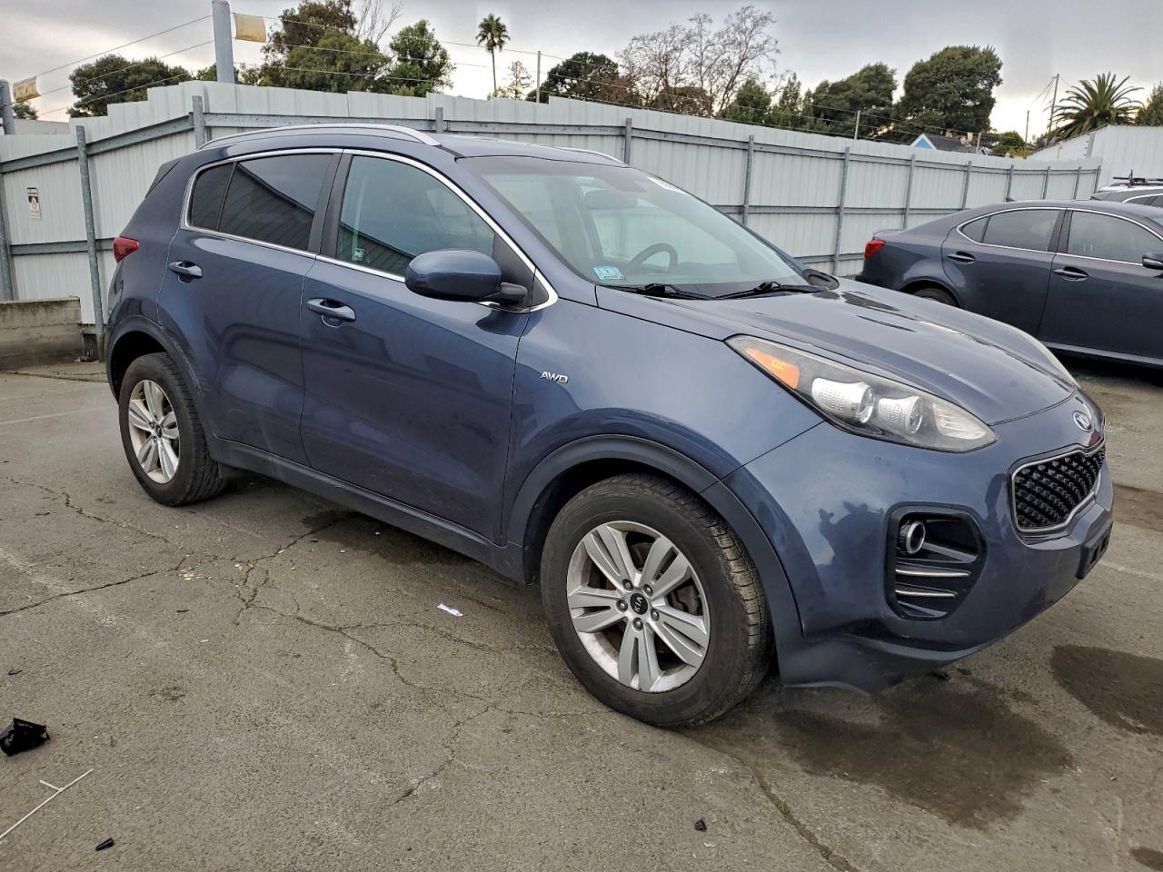 2018 KIA SPORTAGE LX photo 10
