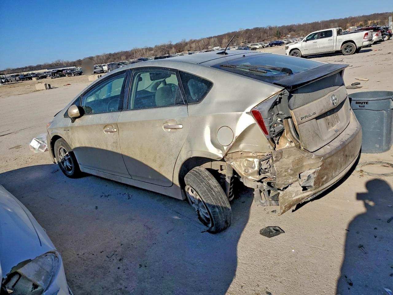 2010 TOYOTA PRIUS photo 2