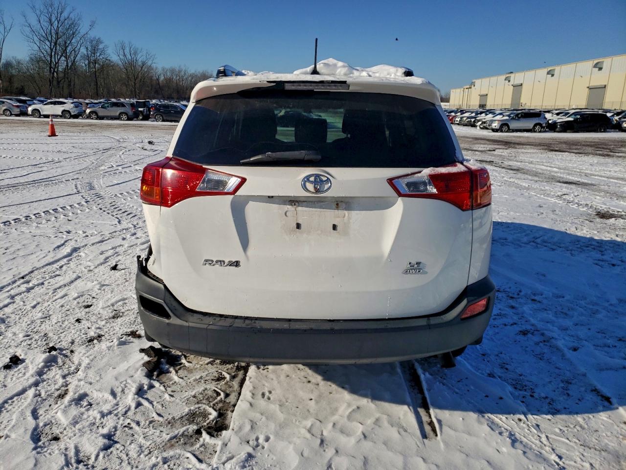 2015 TOYOTA RAV4 LE photo 6