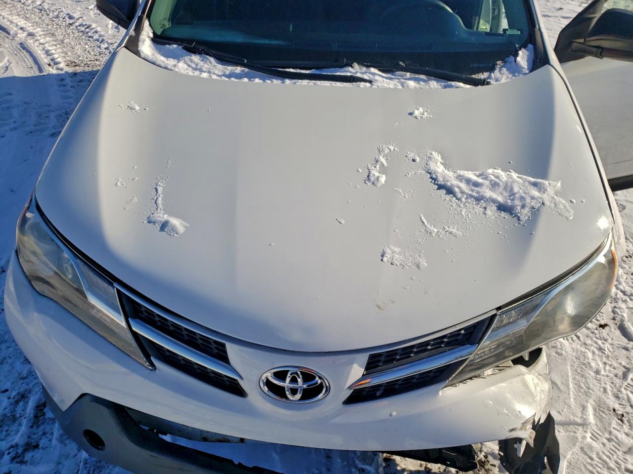 2015 TOYOTA RAV4 LE photo 11