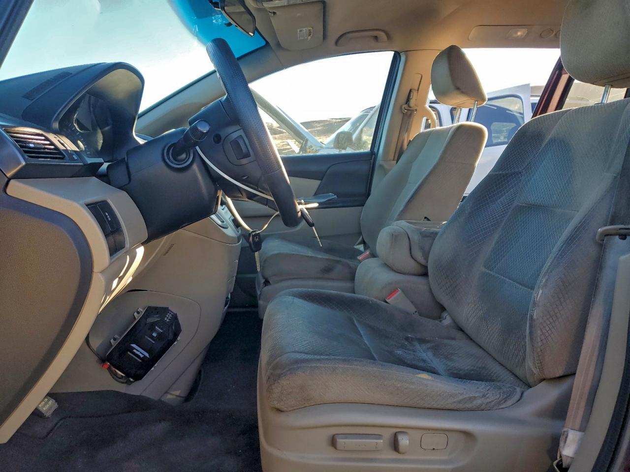 2014 HONDA ODYSSEY LX photo 7