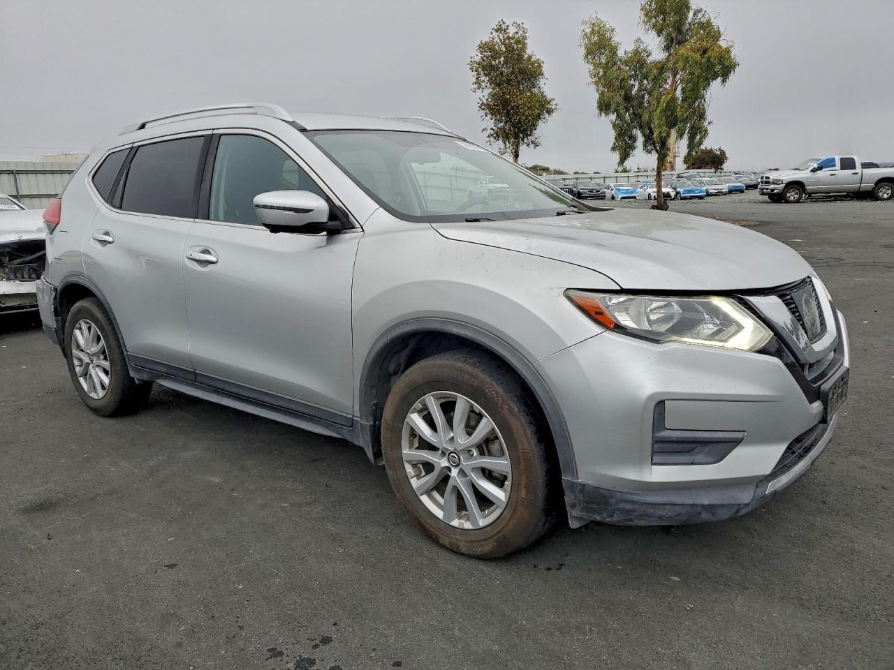 2017 NISSAN ROGUE S photo 4