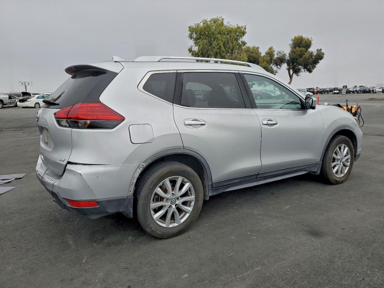 2017 NISSAN ROGUE S photo 3