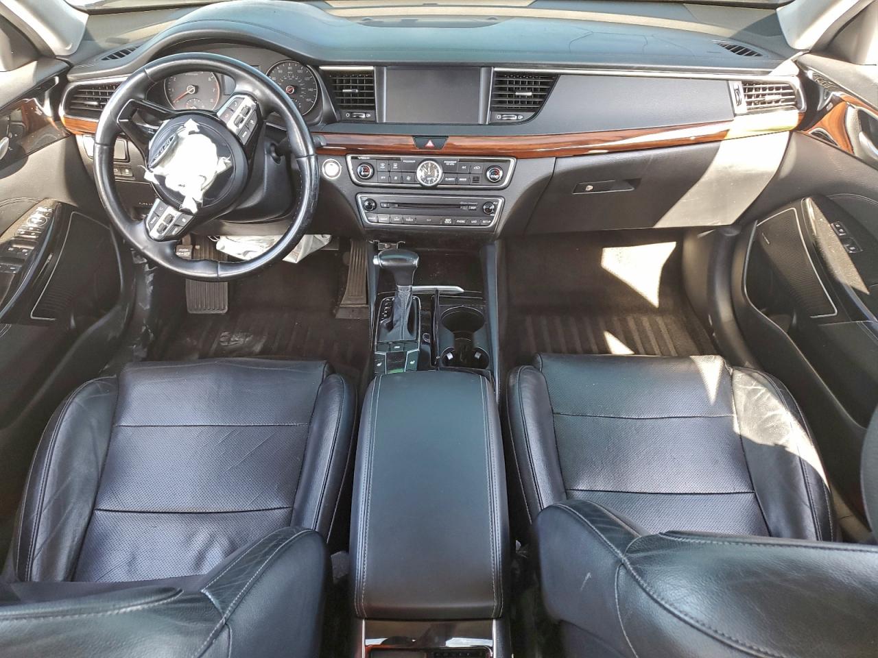 2017 KIA CADENZA PREMIUM photo 8