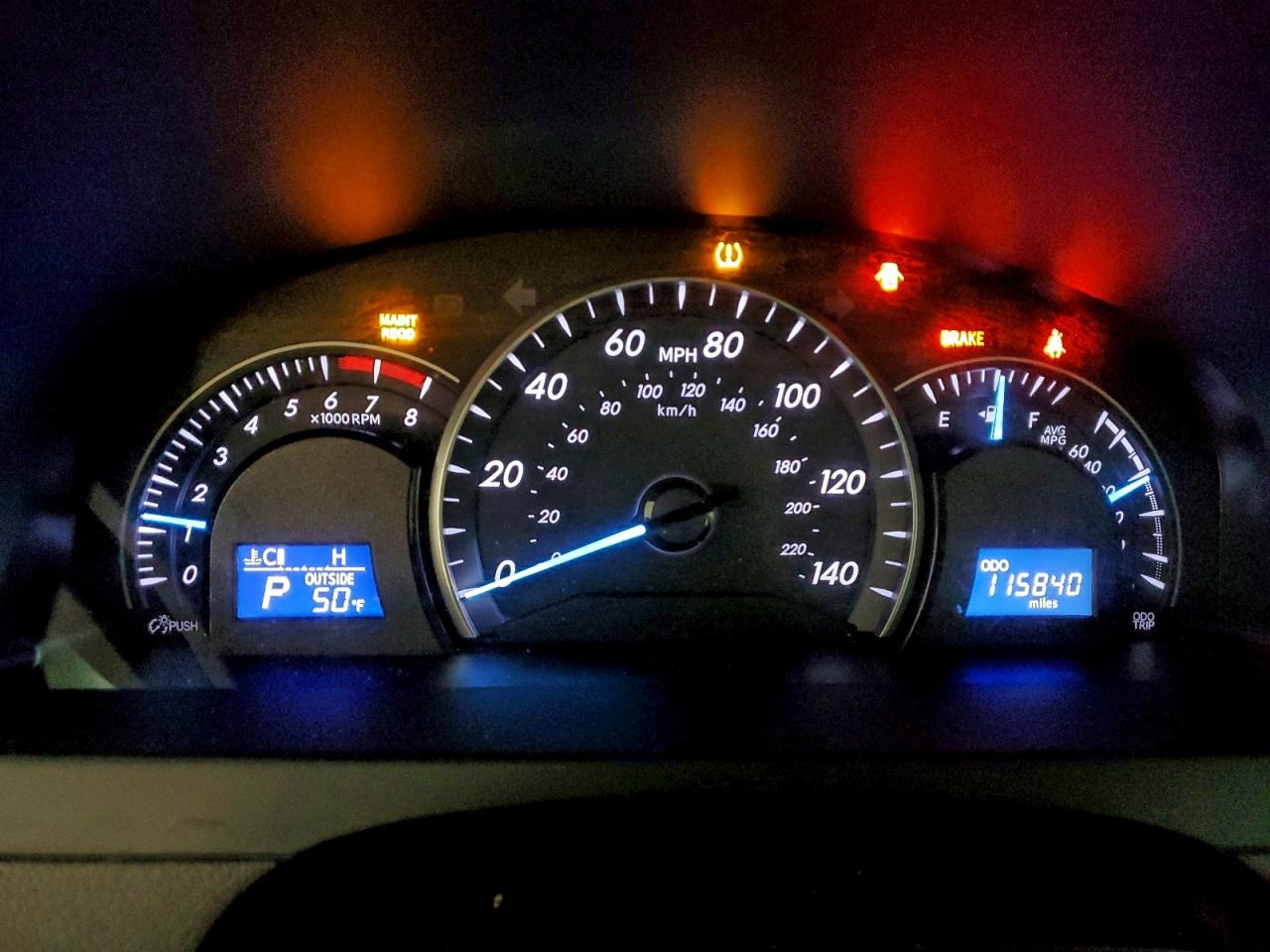 2015 TOYOTA CAMRY LE photo 9