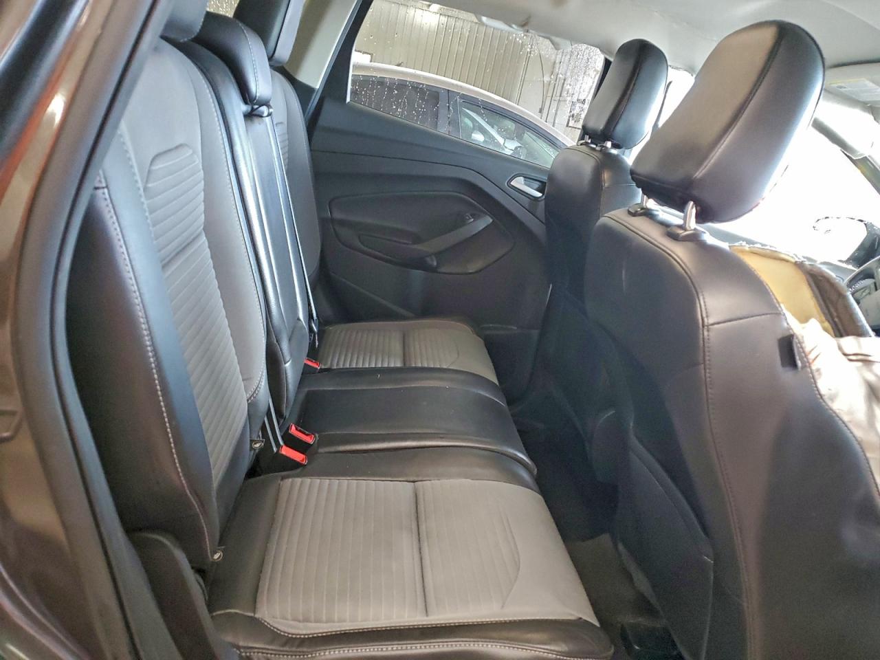 2019 FORD ESCAPE SE photo 11