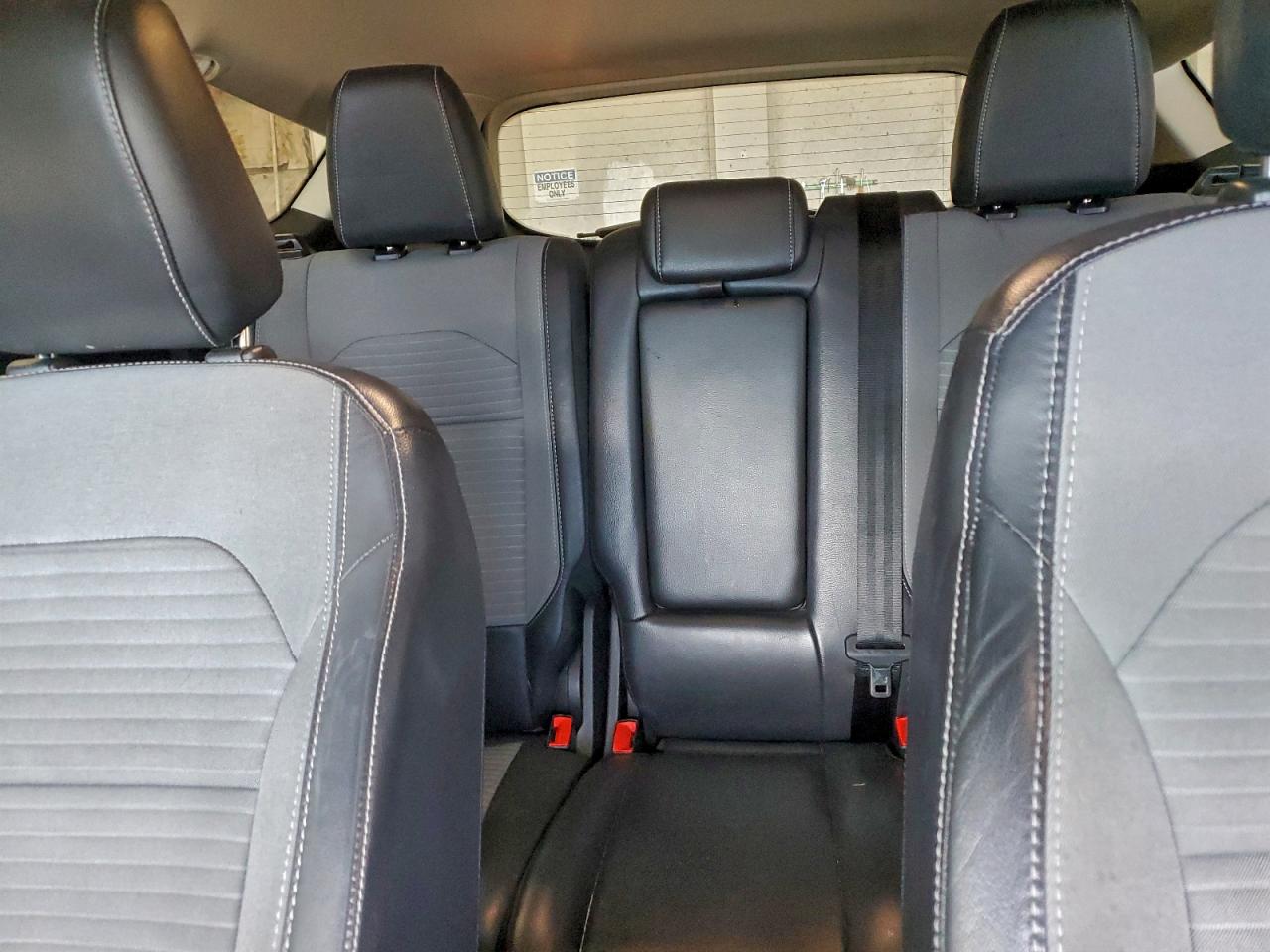 2019 FORD ESCAPE SE photo 10