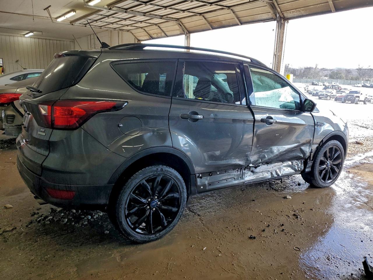 2019 FORD ESCAPE SE photo 3