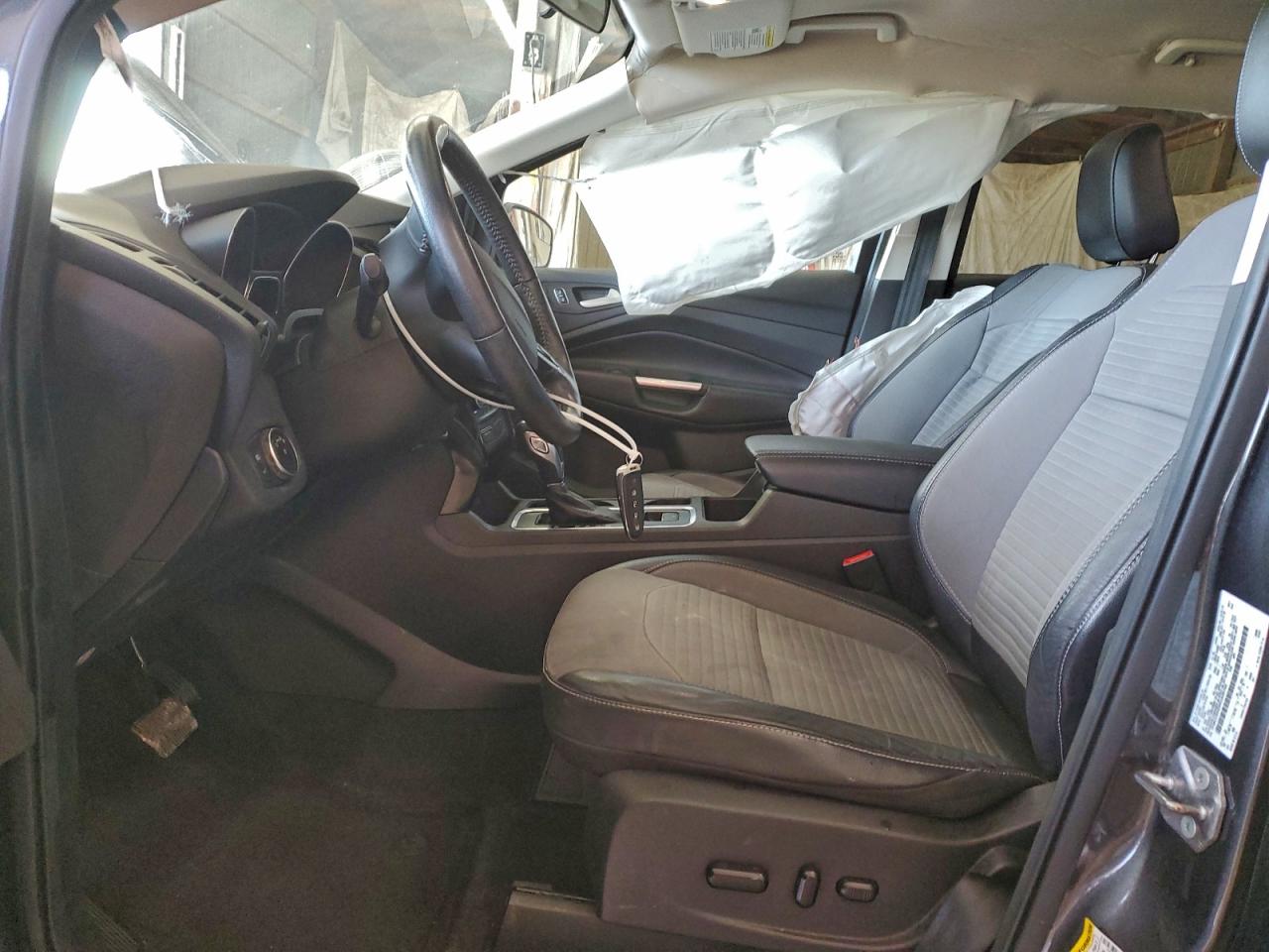 2019 FORD ESCAPE SE photo 7