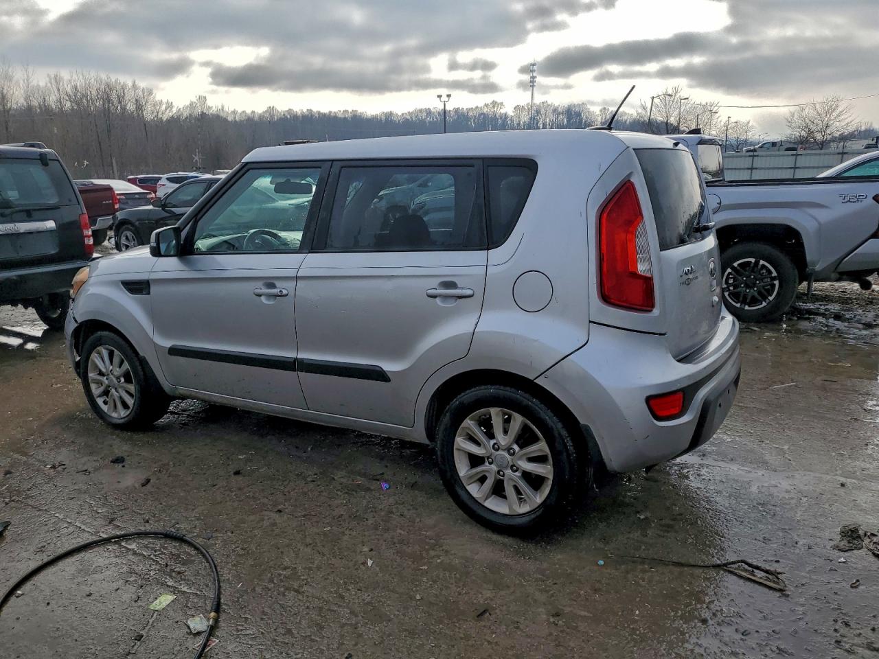 2013 KIA SOUL + photo 2