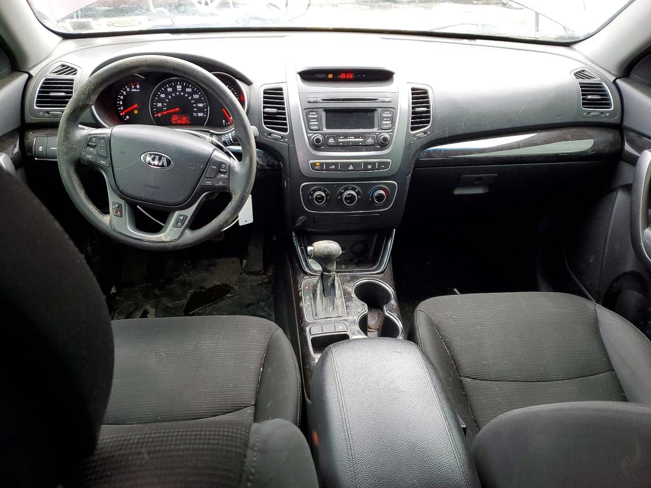 2015 KIA SORENTO LX photo 8