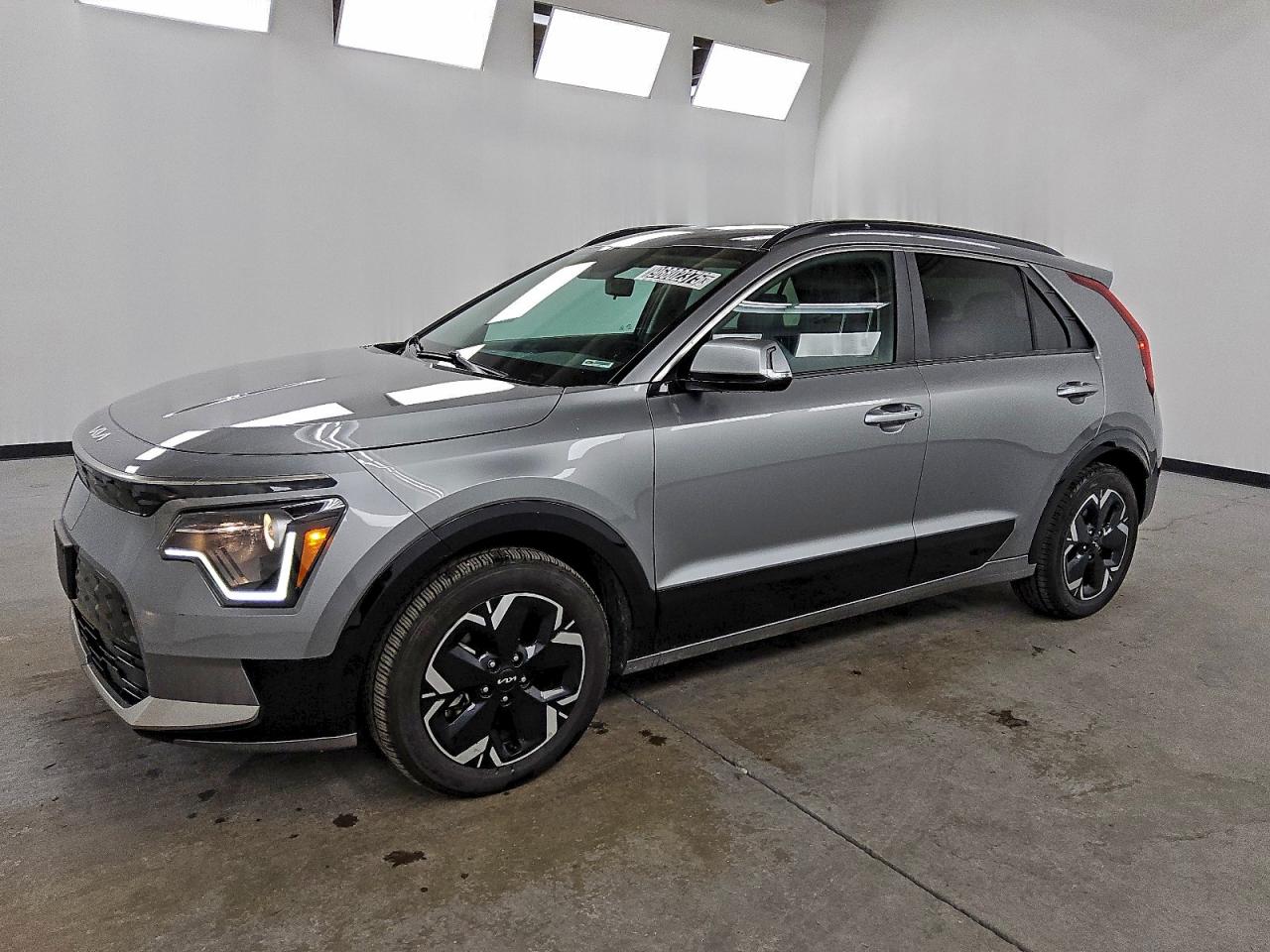 2023 KIA NIRO