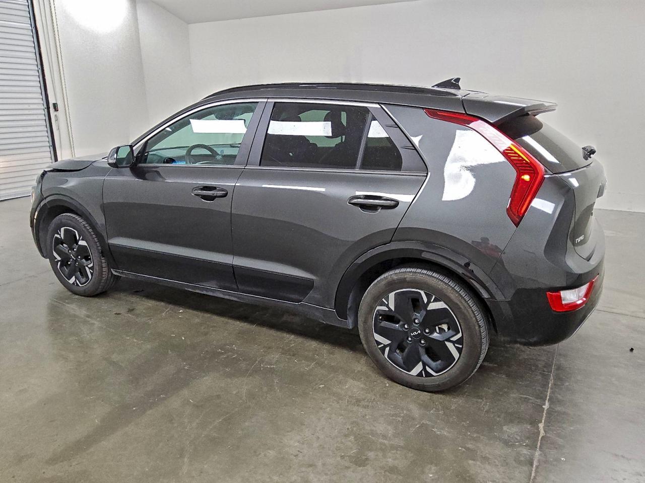 2024 KIA NIRO WIND photo 2