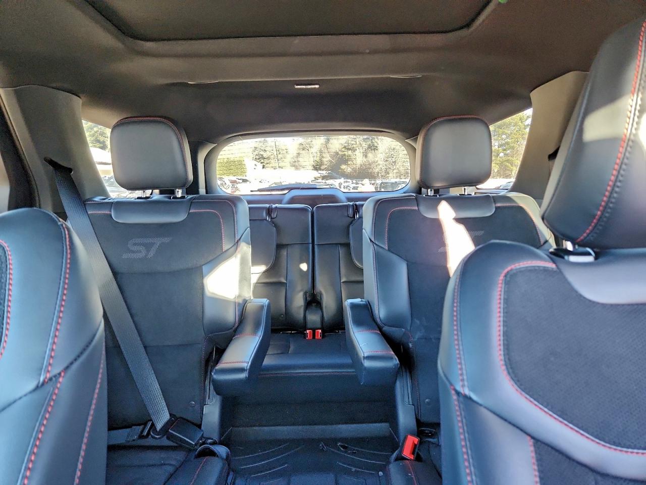 2025 FORD EXPLORER ST photo 10
