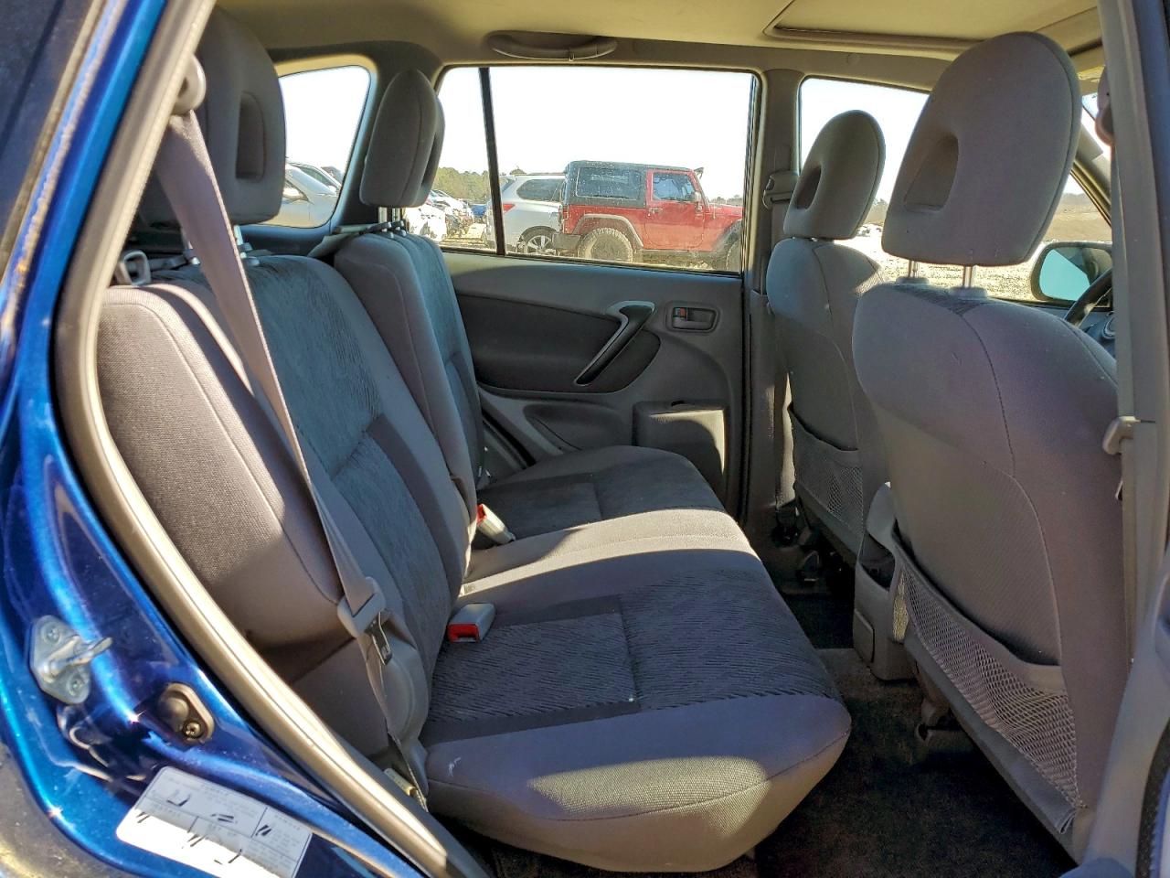 2002 TOYOTA RAV4 photo 11
