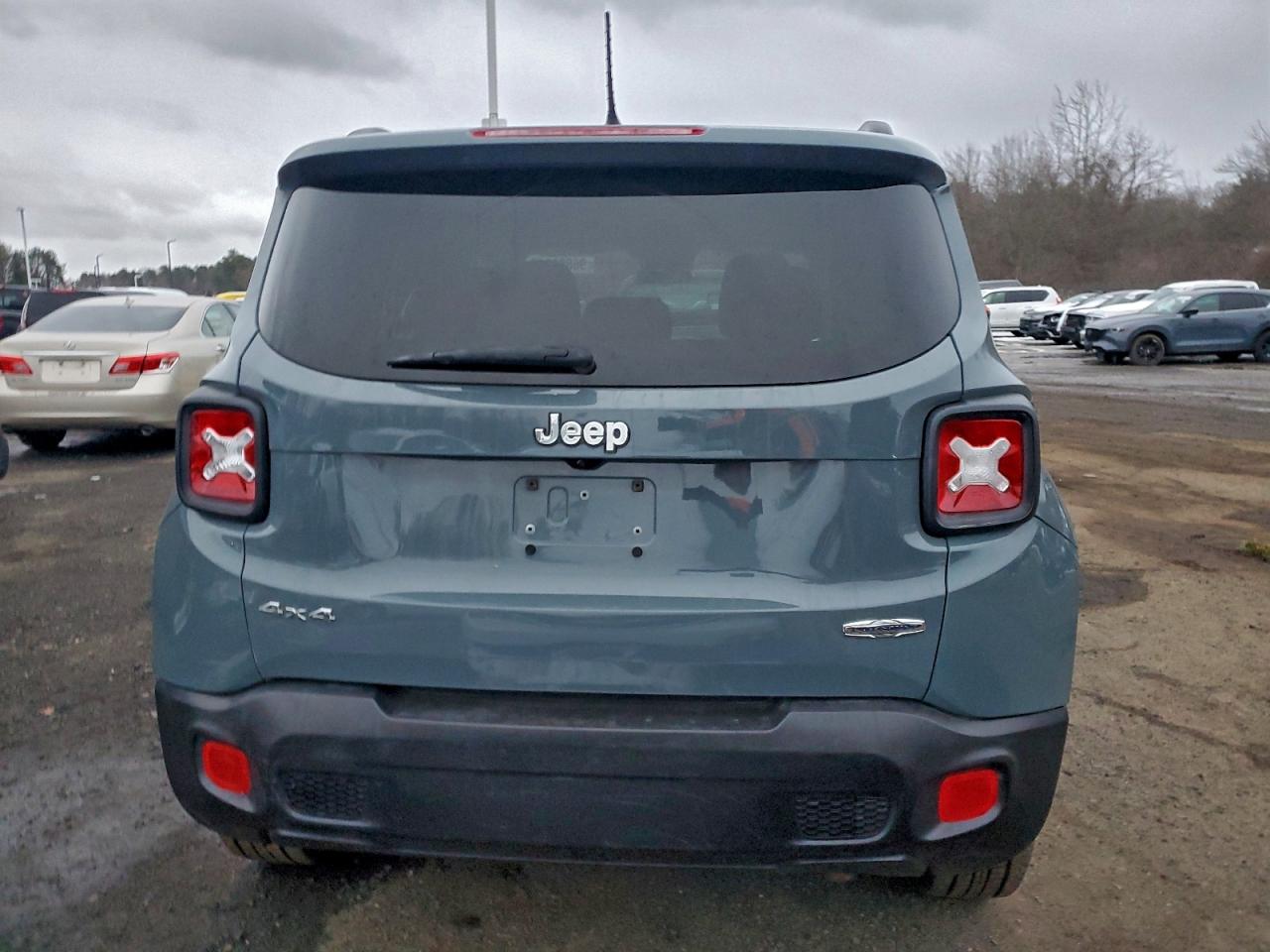 2017 JEEP RENEGADE LATITUDE photo 6