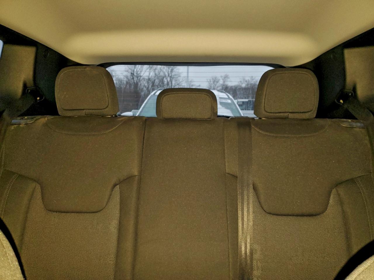2017 JEEP RENEGADE LATITUDE photo 10