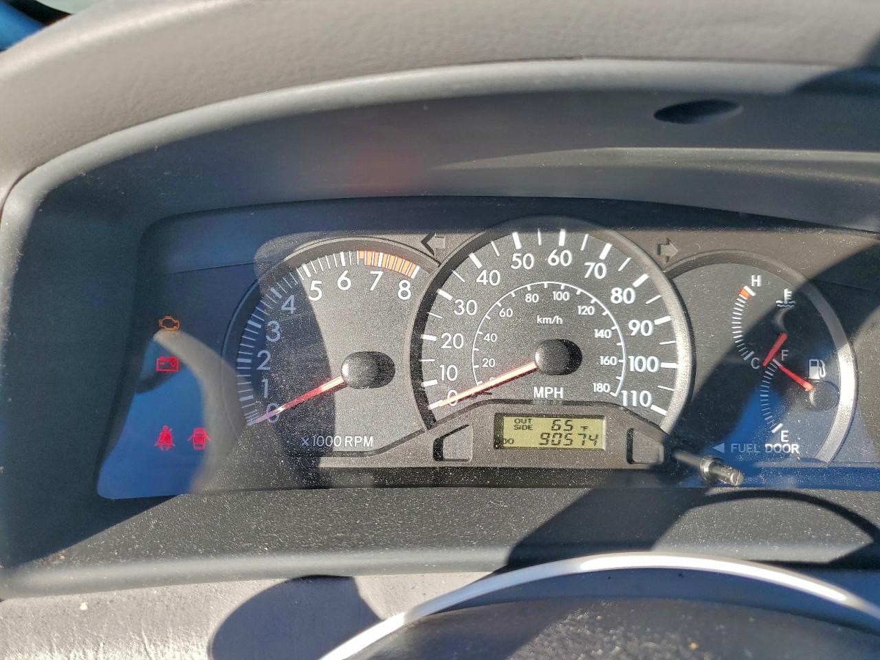 2004 TOYOTA COROLLA CE photo 9