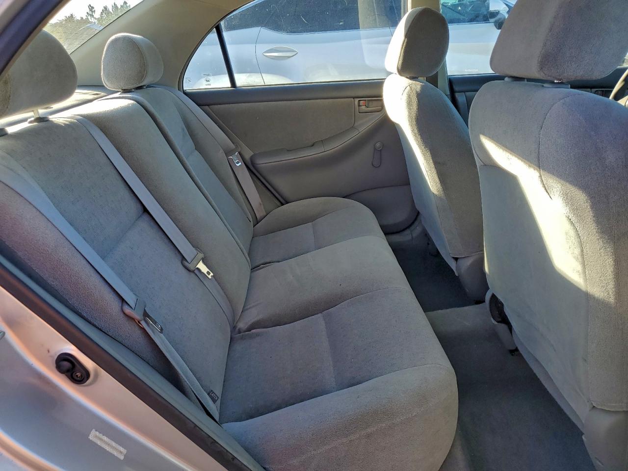 2004 TOYOTA COROLLA CE photo 10
