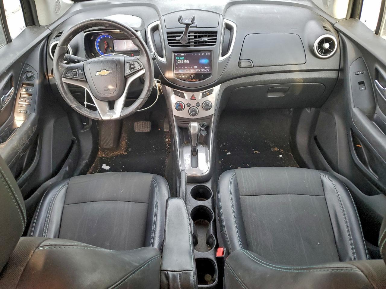 2015 CHEVROLET TRAX 1LT photo 8