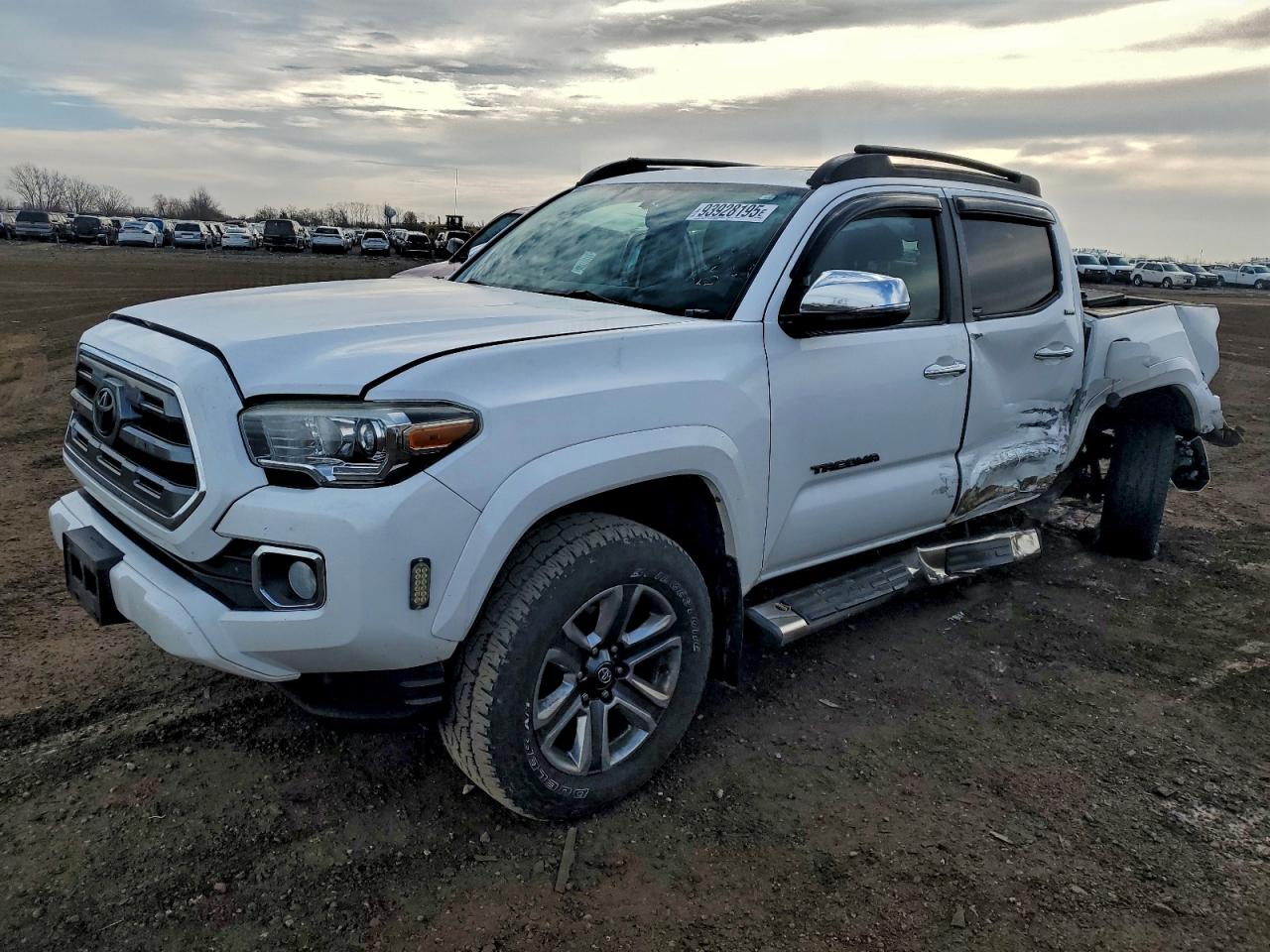 2017 TOYOTA TACOMA