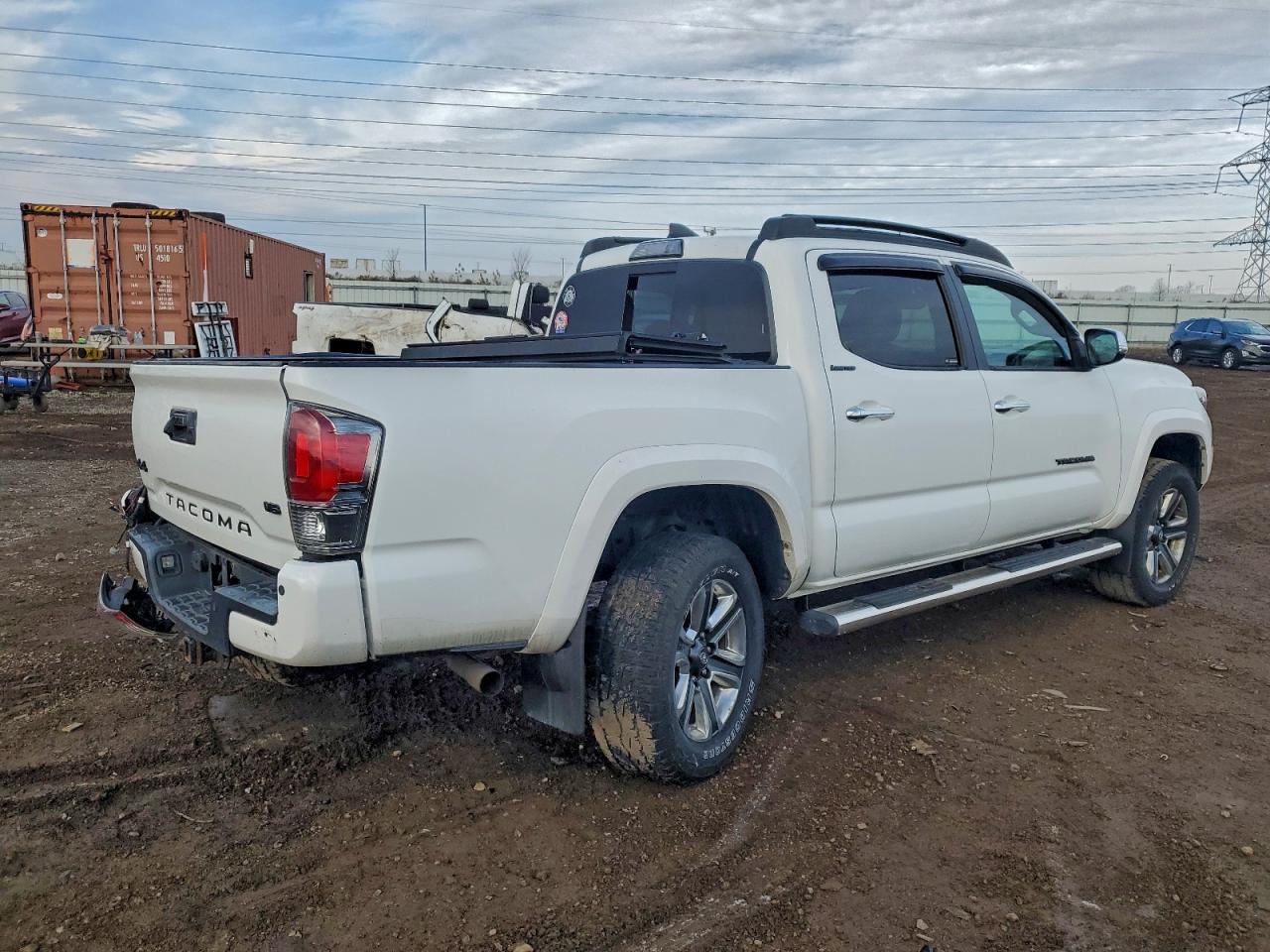 2017 TOYOTA TACOMA DOUBLE CAB photo 3