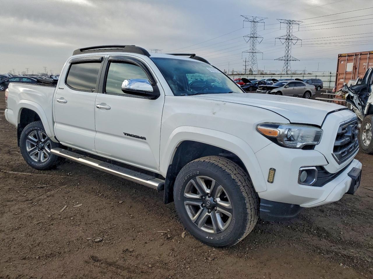 2017 TOYOTA TACOMA DOUBLE CAB photo 4