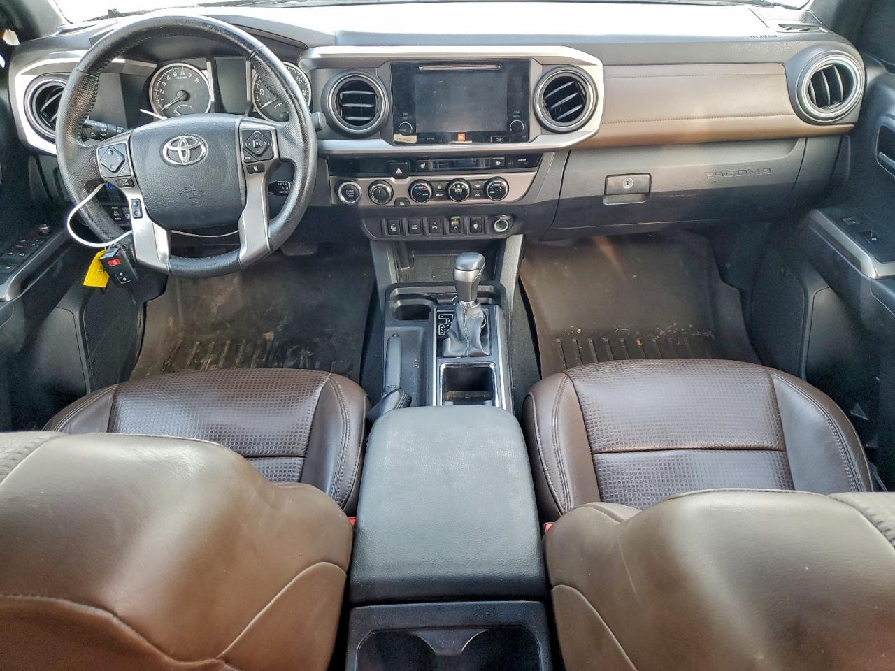 2017 TOYOTA TACOMA DOUBLE CAB photo 8