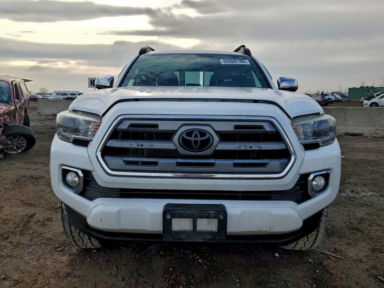 2017 TOYOTA TACOMA DOUBLE CAB photo 5