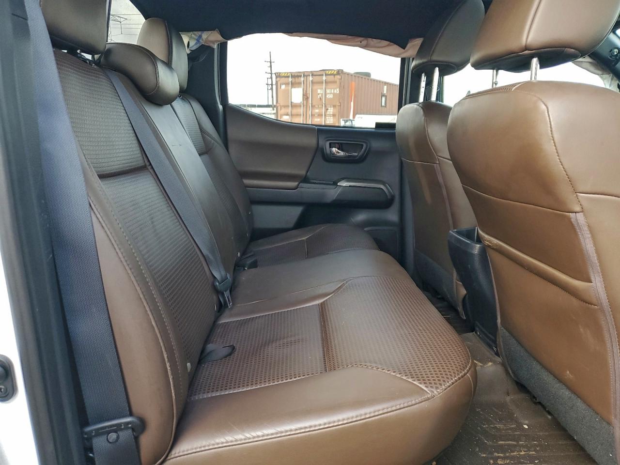 2017 TOYOTA TACOMA DOUBLE CAB photo 10