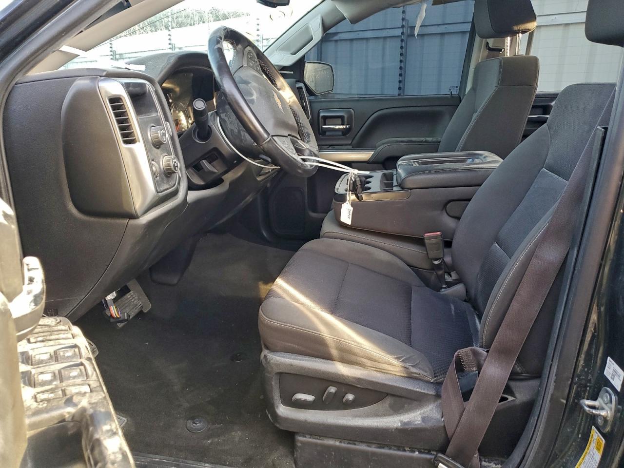 2017 CHEVROLET SILVERADO K1500 LT photo 7