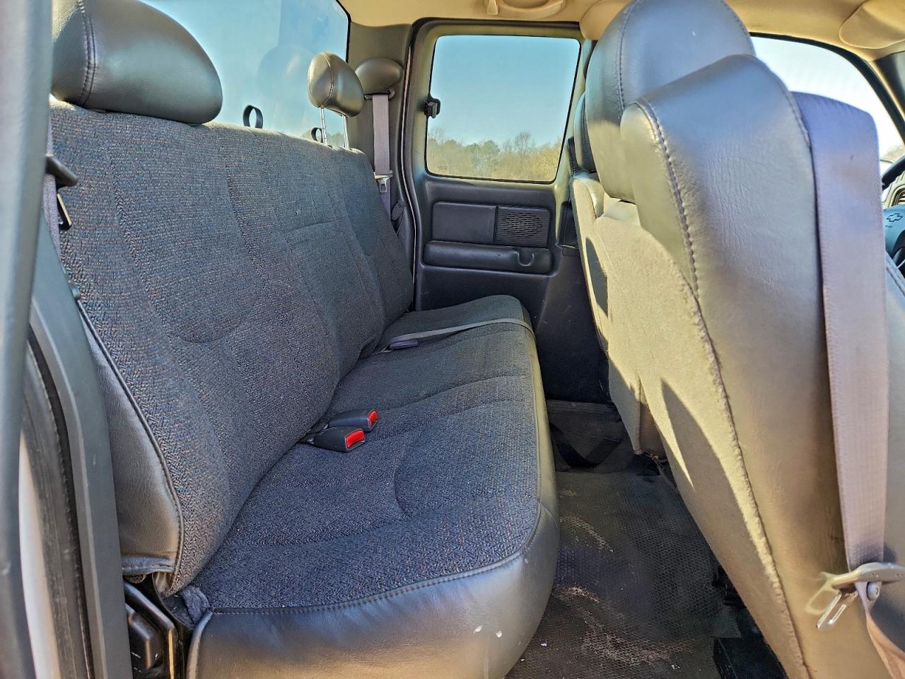 2004 CHEVROLET SILVERADO K1500 photo 10