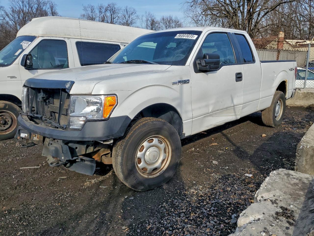 2011 FORD F150 SUPER CAB — FRONT END damage — photo 1