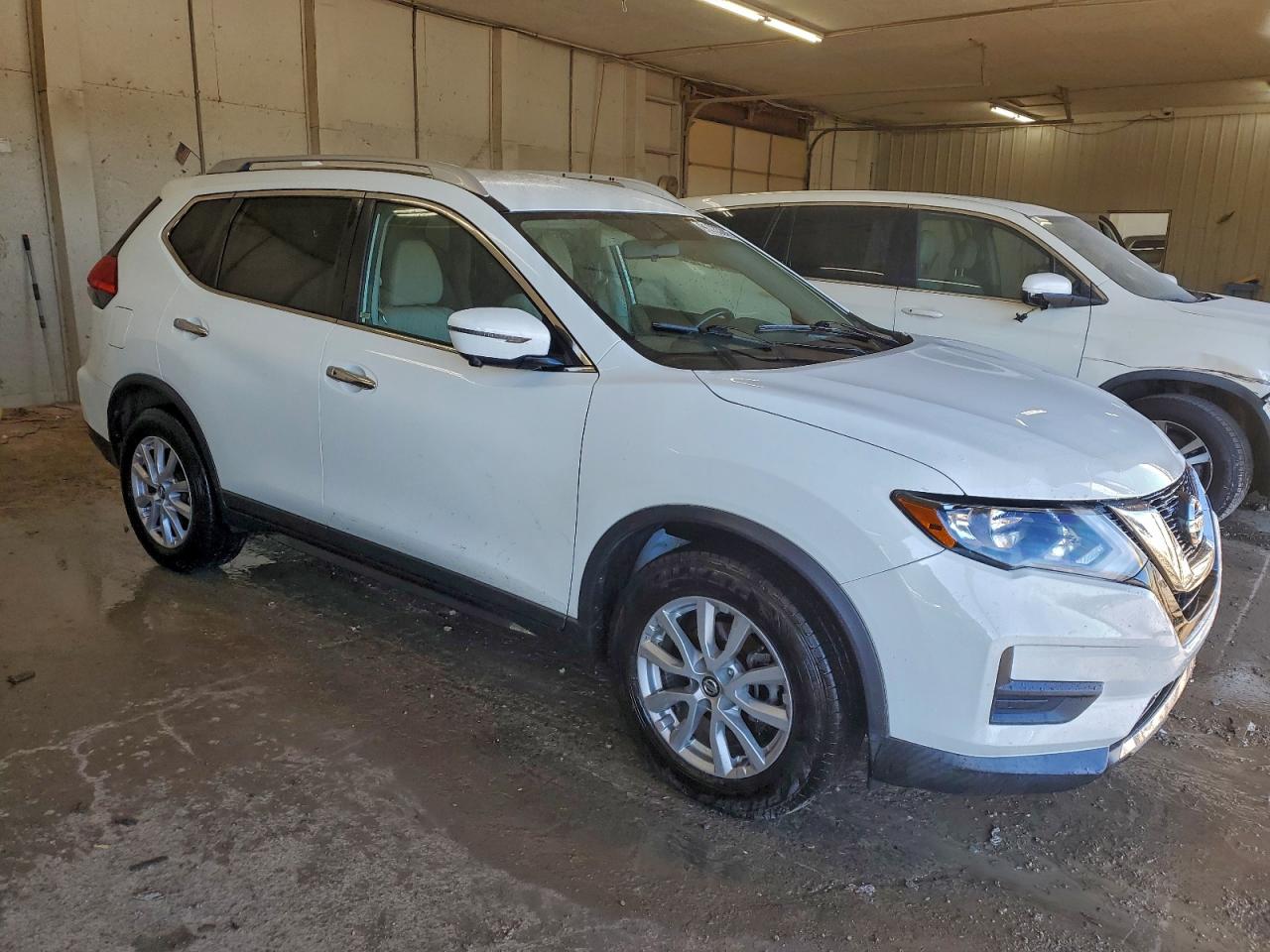 2017 NISSAN ROGUE S photo 4