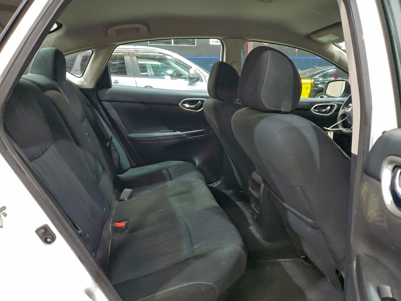 2019 NISSAN SENTRA S photo 10