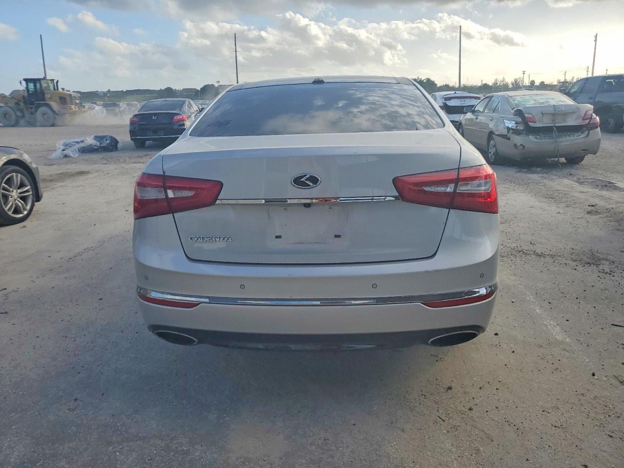 2016 KIA CADENZA LUXURY photo 6