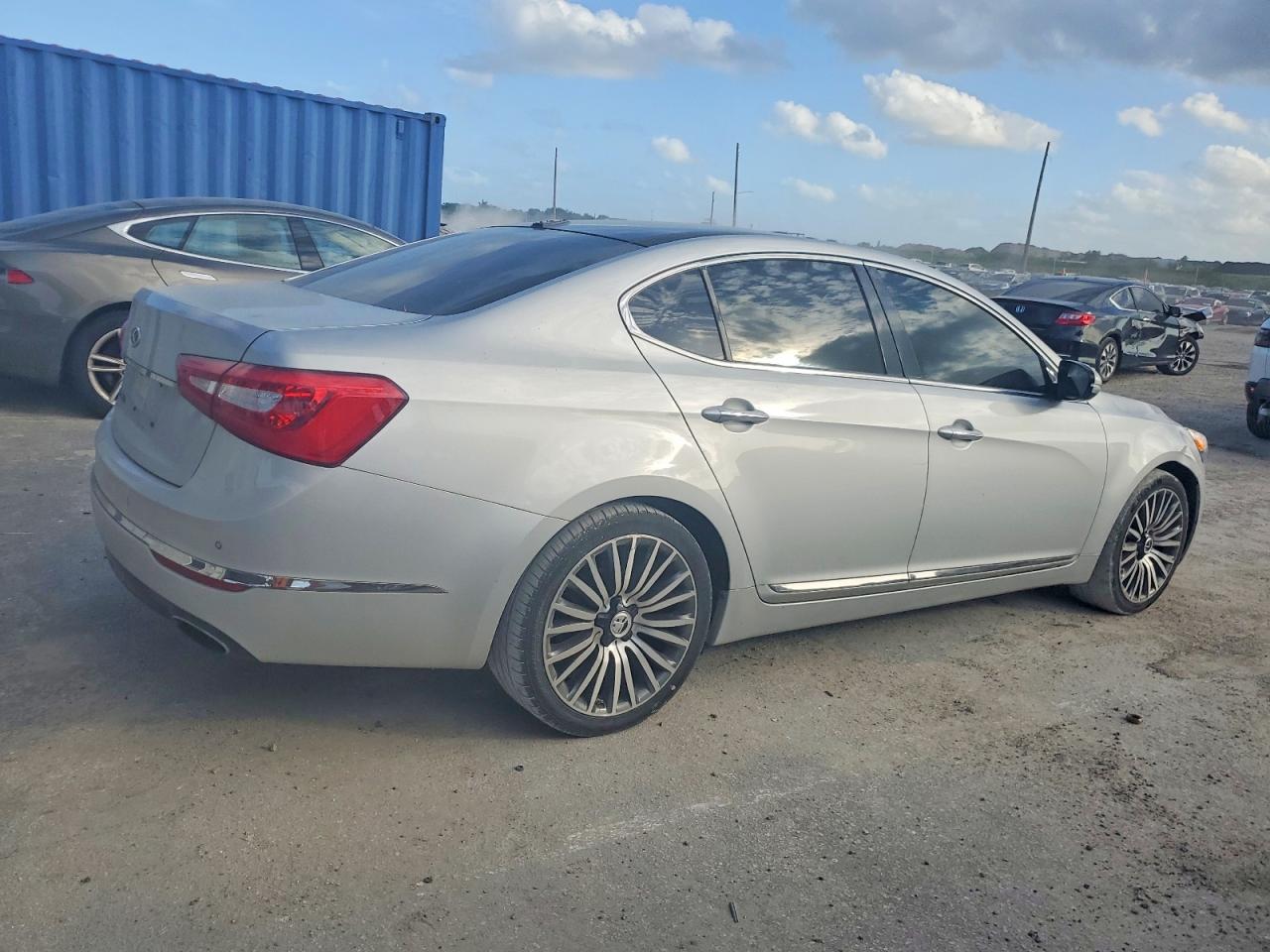 2016 KIA CADENZA LUXURY photo 3