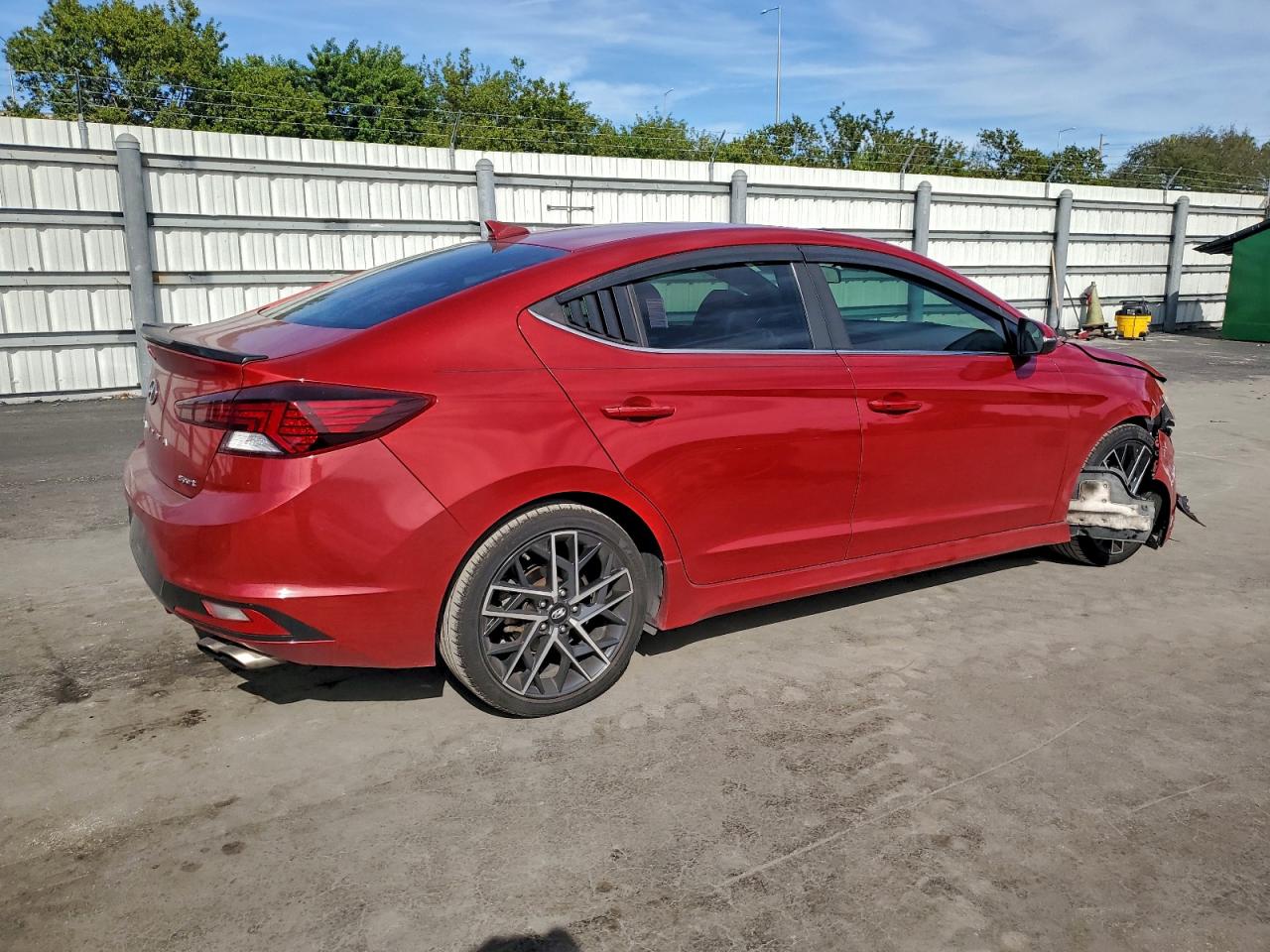 2019 HYUNDAI ELANTRA SPORT photo 3