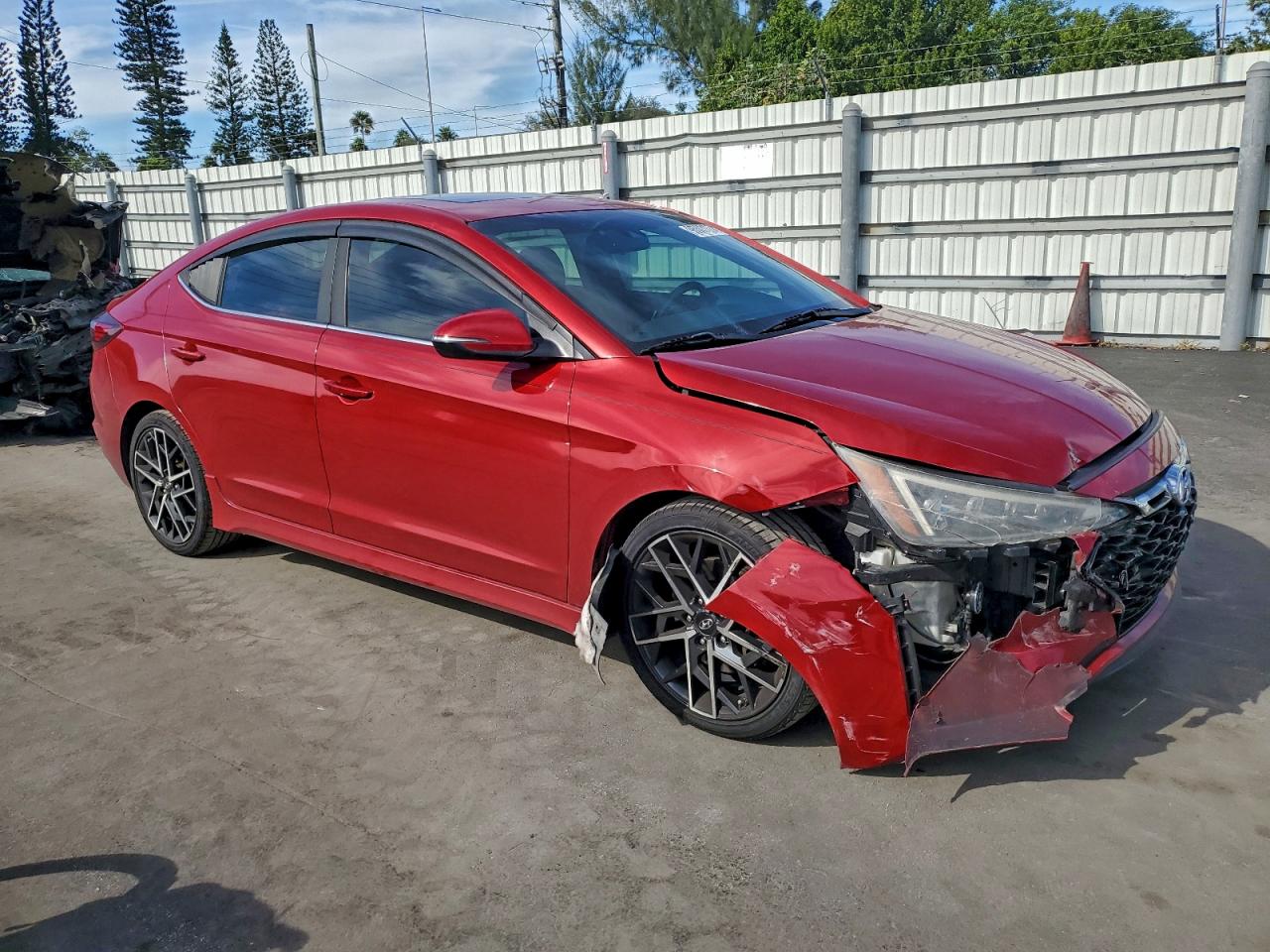 2019 HYUNDAI ELANTRA SPORT photo 4