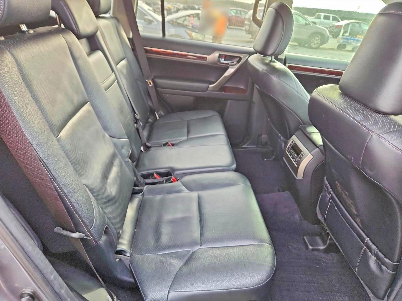 2015 LEXUS GX 460 photo 11