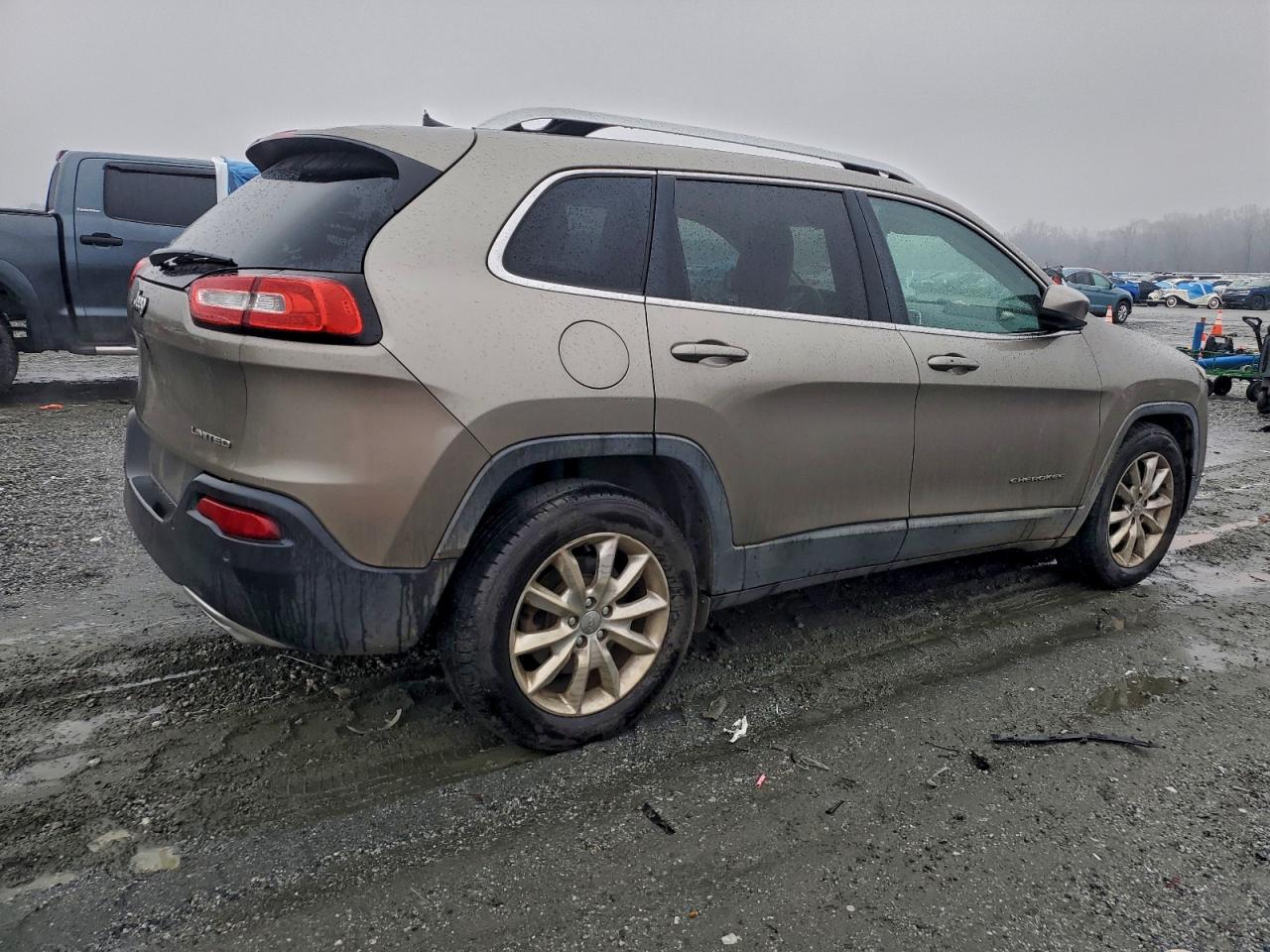 2017 JEEP CHEROKEE LIMITED photo 3