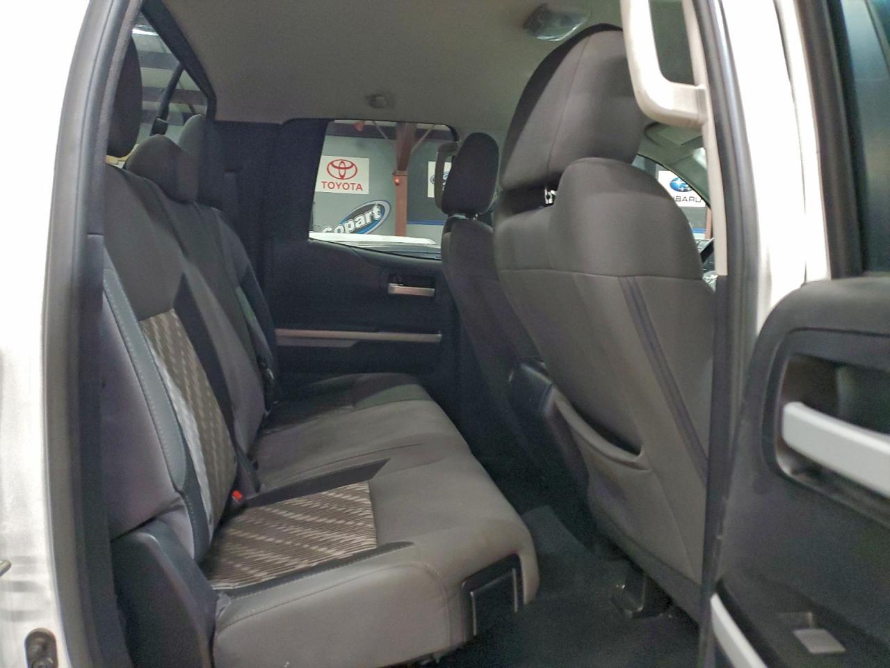 2018 TOYOTA TUNDRA DOUBLE CAB SR photo 10
